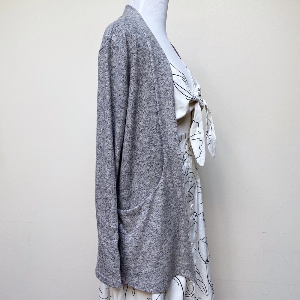 Muselooks Gray Cardigan NWT - Picture 3 of 6